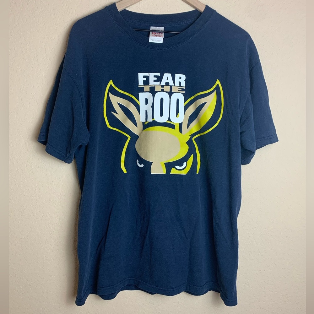 Vintage 2000s Kangaroo Tee Shirt Akron Zips